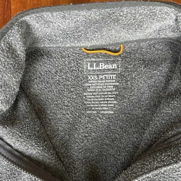 L.L. Bean Gray Fleece Jacket - Picture 3 of 4